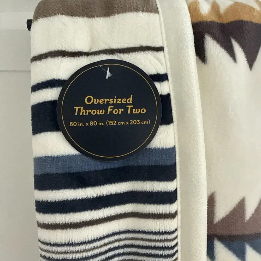 Pendleton Throw Blanket For Two 60x80” Reversible White Shores Southwestern NEW